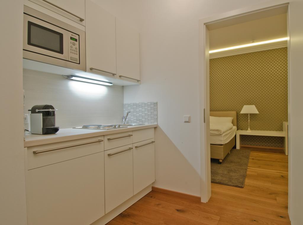 Helvetia Suites Düsseldorf Zimmer foto
